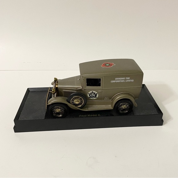 1928 Ford Model A Canadian Tire Liberty Classics Limited Edition - Picture 5 of 16